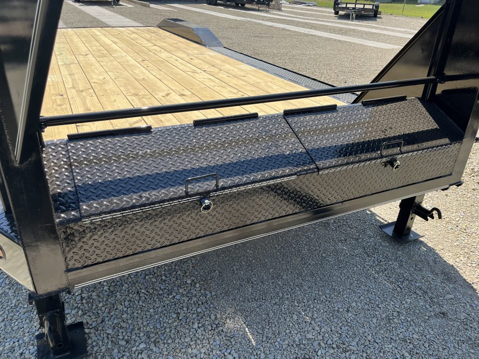 New 2026 Double A 102"x24' Gooseneck 14K