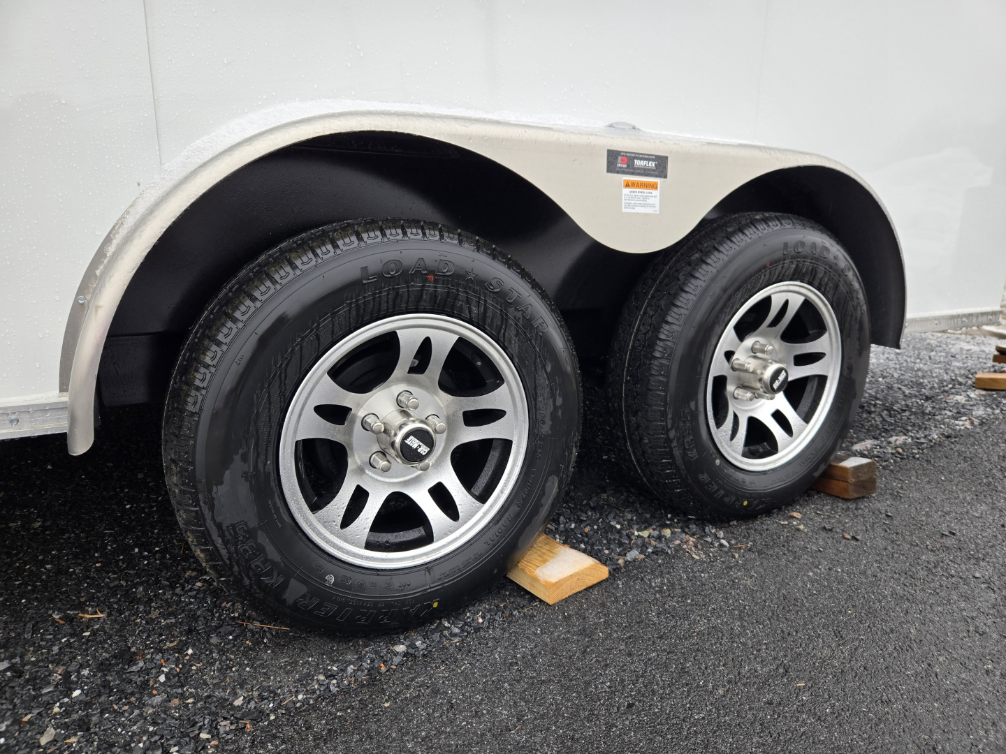 New 7 x 16 Car Mate AVALANCHE V-Nose Cargo Trailer, 7k GVWR ***White w/18" Extra Height, Ramp Door, Alum Wheels