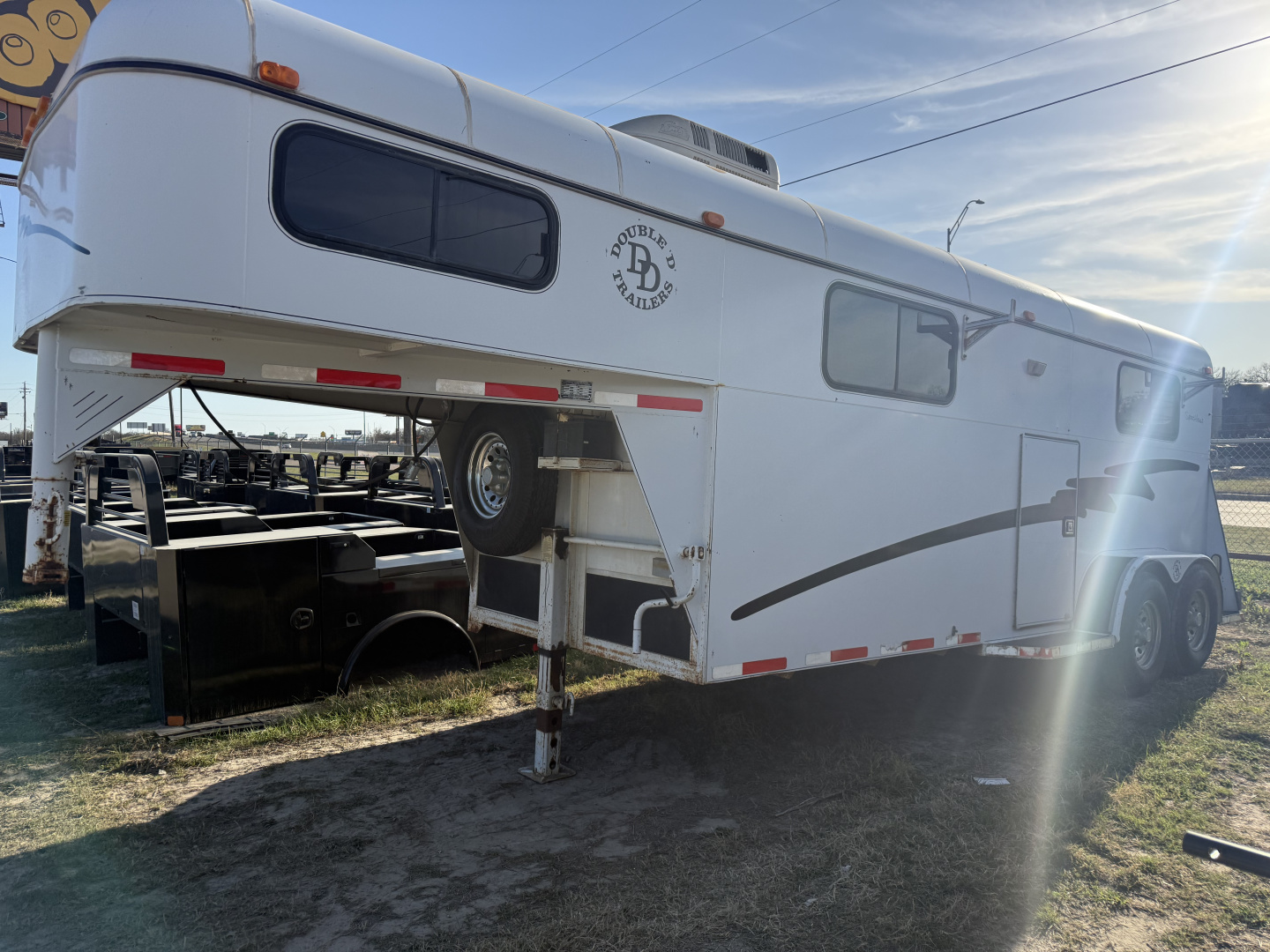 Consignment 2001 Double D 2 HORSE Stock / Stock Combo Trailer