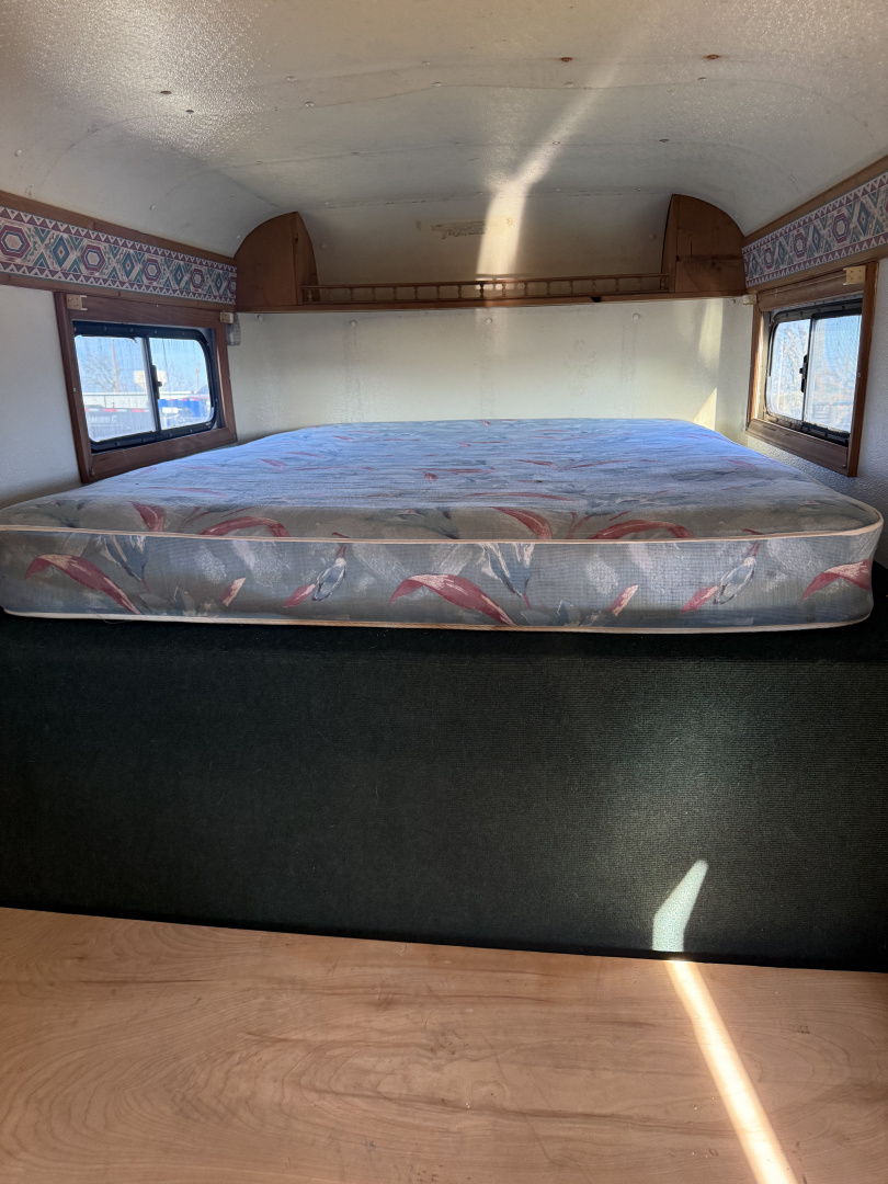 Consignment 2001 Double D 2 HORSE Stock / Stock Combo Trailer