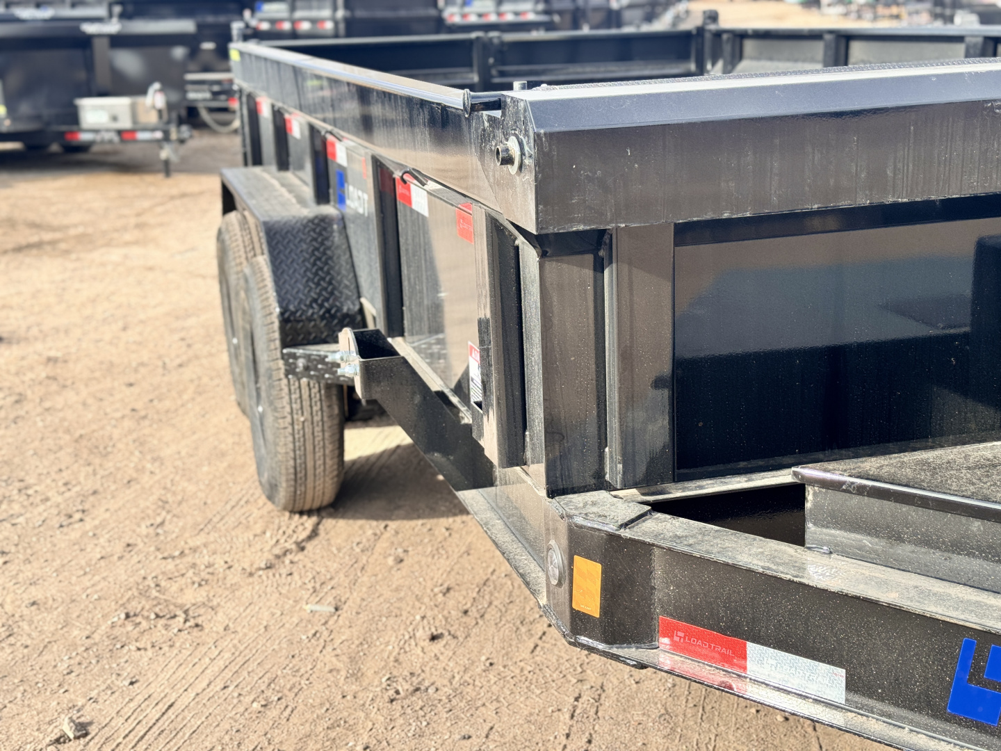 New 2026 Load Trail 7-14 Dump W/ Hydraulic Jack 7K Axles