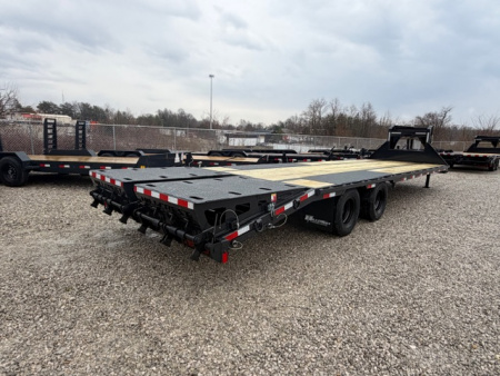 New HillCrest Gooseneck 25+5 25.9 W/ Max Ramps & 14 Ply Dual Wheel and Tire Upgrade