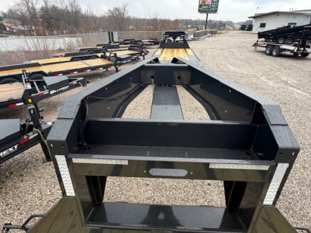 New HillCrest Gooseneck 25+5 25.9 W/ Max Ramps & 14 Ply Dual Wheel and Tire Upgrade