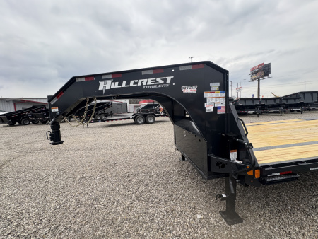 New HillCrest Gooseneck 20+5 15.9 W/ Max Ramps