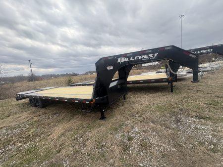 New HillCrest Gooseneck 20+5 17.6 W/ Max Ramps