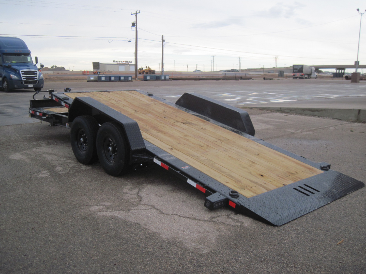 New 2026 Load Trail 83x20 Split Tilt 14k