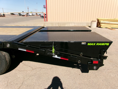 New 2026 Load Trail 102x24 Flatbed w/ Max Ramps 14k