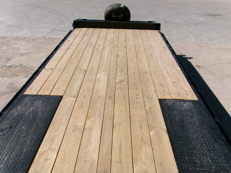 New 2026 Load Trail 102x24 Flatbed w/ Max Ramps 14k