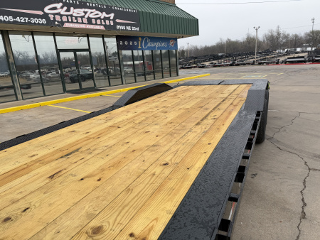 New 2026 Load Trail GC 24 X 102 TANDEM AXLE 14K GOOSENECK EQUIPMENT HAULER W/ MAX RAMPS Equipment Trailer