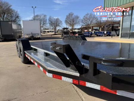 New #006051 2026 LOAD TRAIL CZ 20 X 83 TANDEM AXLE 10K STEEL FLOOR CAR HAULER W/ ALUMINUM TRIM PACKAGE