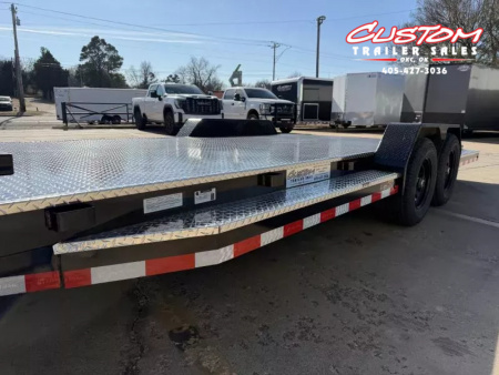 New #006051 2026 LOAD TRAIL CZ 20 X 83 TANDEM AXLE 10K STEEL FLOOR CAR HAULER W/ ALUMINUM TRIM PACKAGE