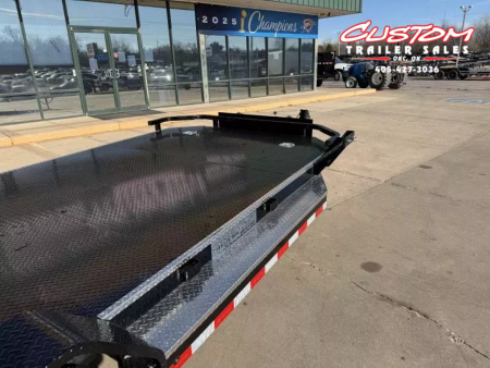 New #006051 2026 LOAD TRAIL CZ 20 X 83 TANDEM AXLE 10K STEEL FLOOR CAR HAULER W/ ALUMINUM TRIM PACKAGE