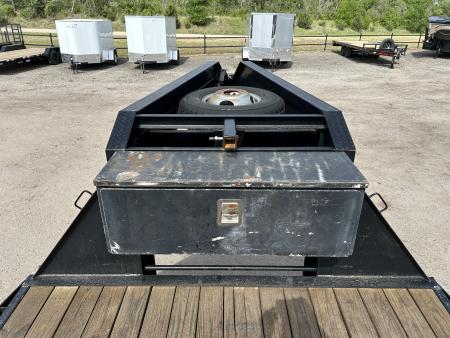 Used 2005 PJ Flatbed Trailer 28'