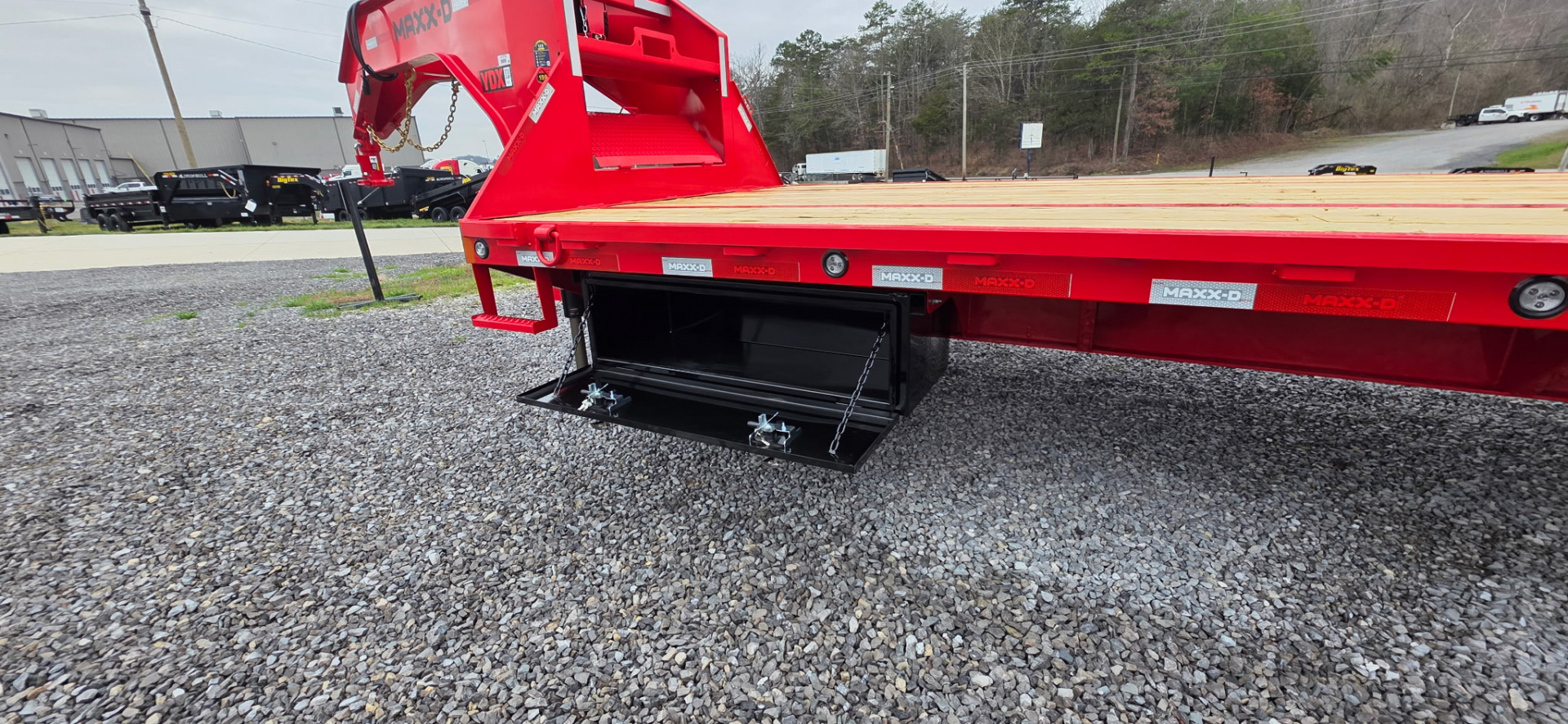 New 2026 MAXX-D YDX 12 TON 22+12 ADJ SUSP HYDR JACKS GOOSENECK Equipment Trailer