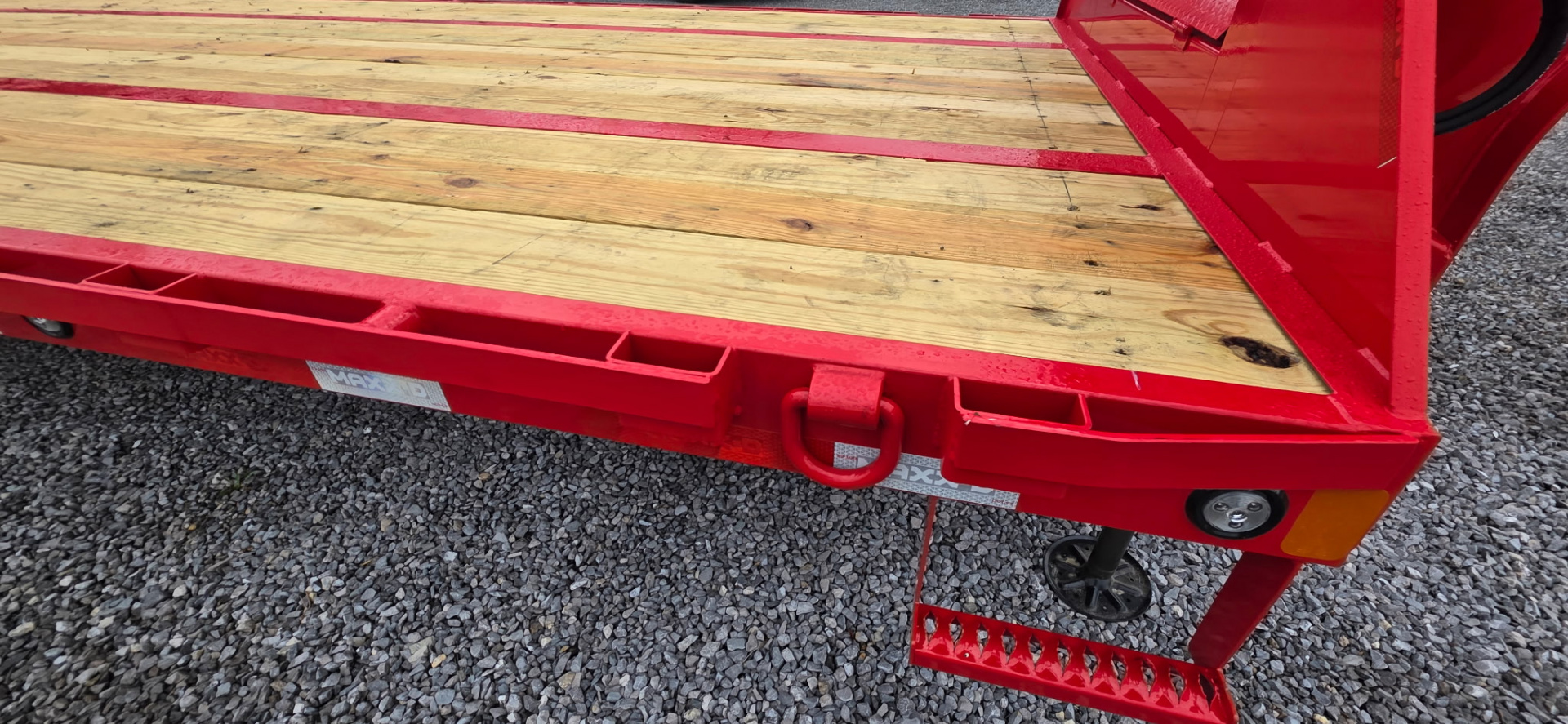 New 2026 MAXX-D YDX 12 TON 22+12 ADJ SUSP HYDR JACKS GOOSENECK Equipment Trailer