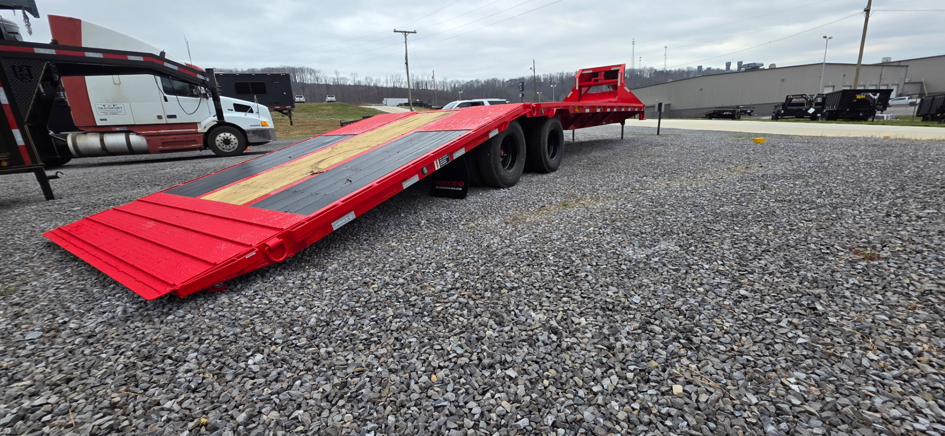 New 2026 MAXX-D YDX 12 TON 22+12 ADJ SUSP HYDR JACKS GOOSENECK Equipment Trailer