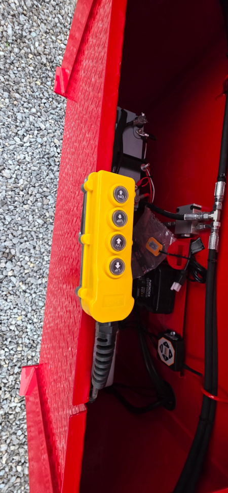 New 2026 MAXX-D YDX 12 TON 22+12 ADJ SUSP HYDR JACKS GOOSENECK Equipment Trailer