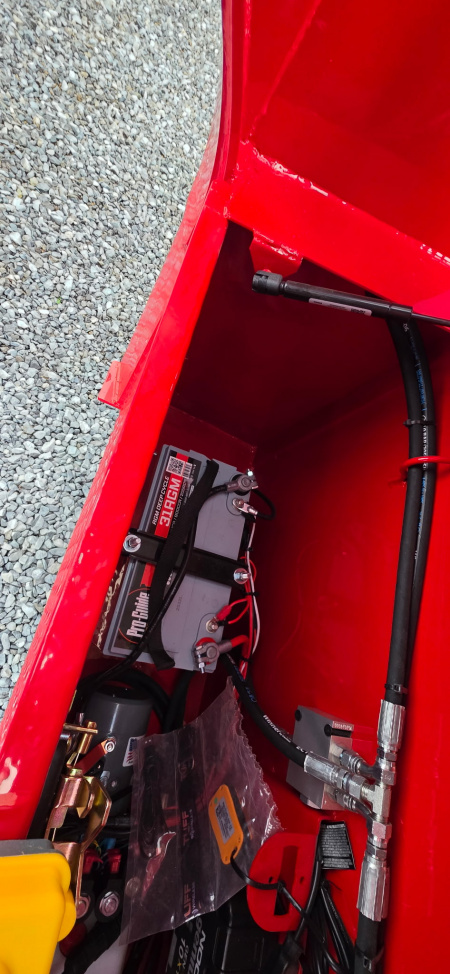 New 2026 MAXX-D YDX 12 TON 22+12 ADJ SUSP HYDR JACKS GOOSENECK Equipment Trailer