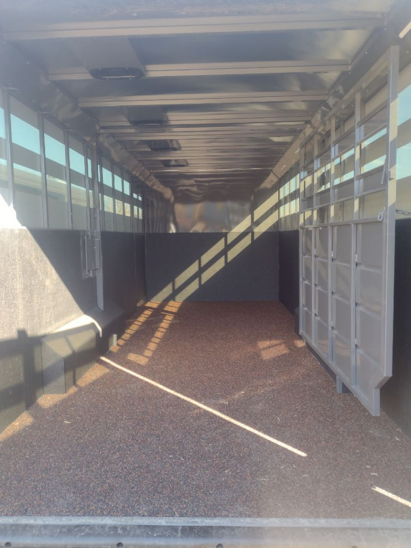 New 2026 Trails West Santa Fe 24' Stock Combo Trailer