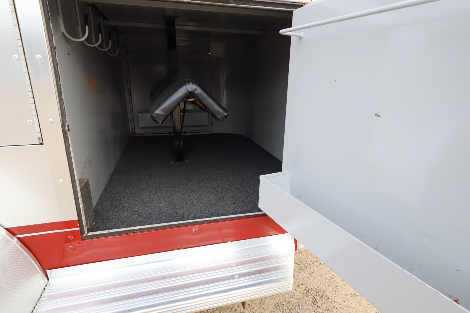 Used 1990 Trail-ET 2 Horse BP Trailer