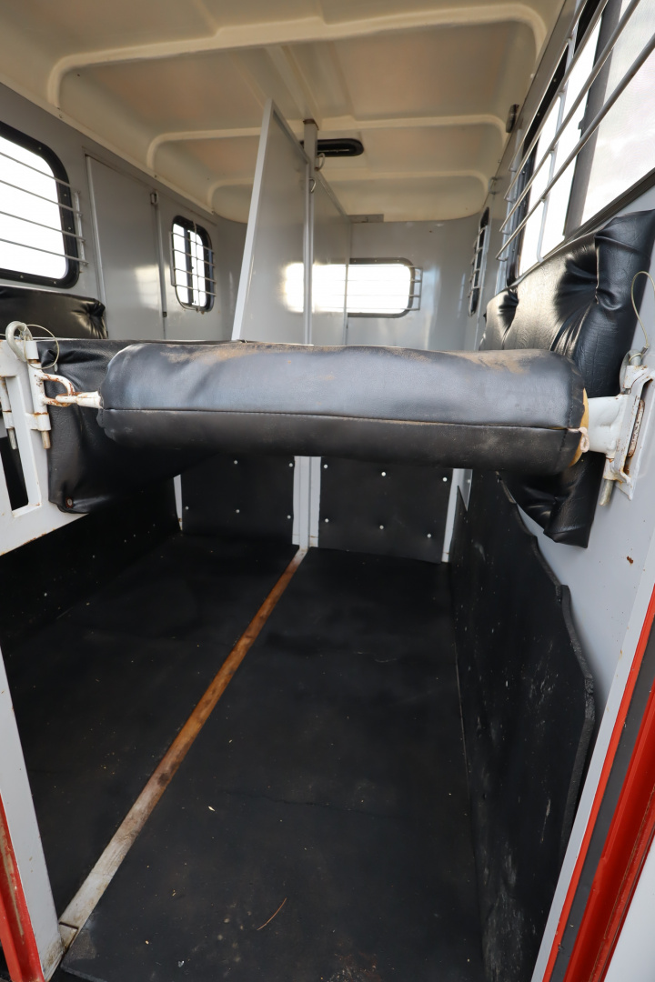 Used 1990 Trail-ET 2 Horse BP Trailer