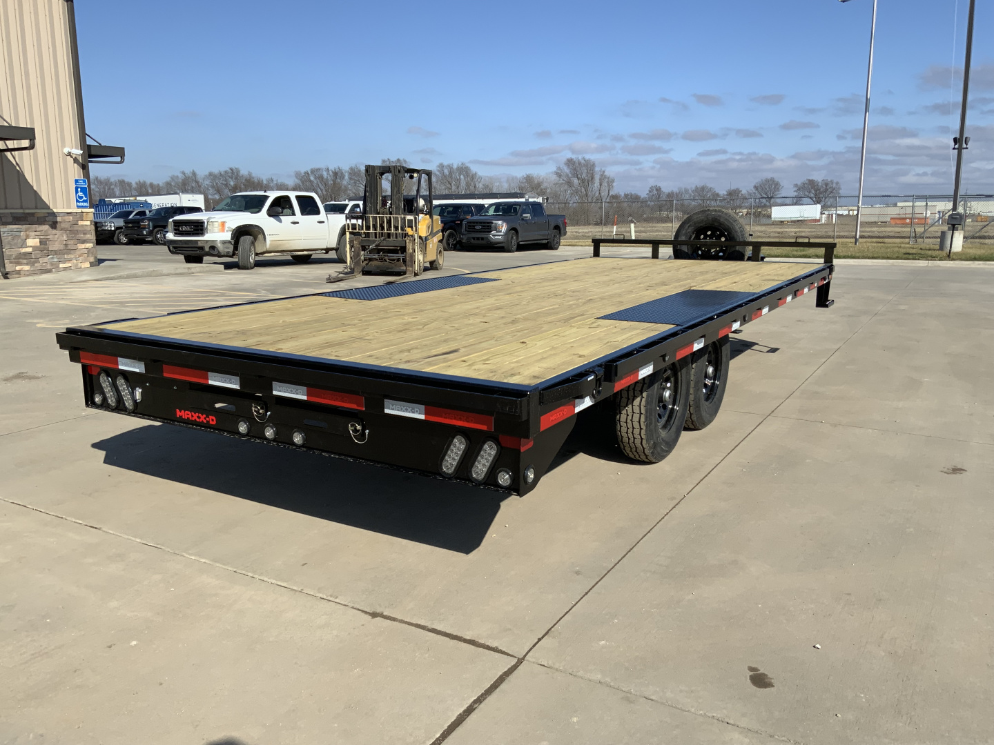 New 2026 MAXX-D DOX 102 X 20 Deckover Trailer