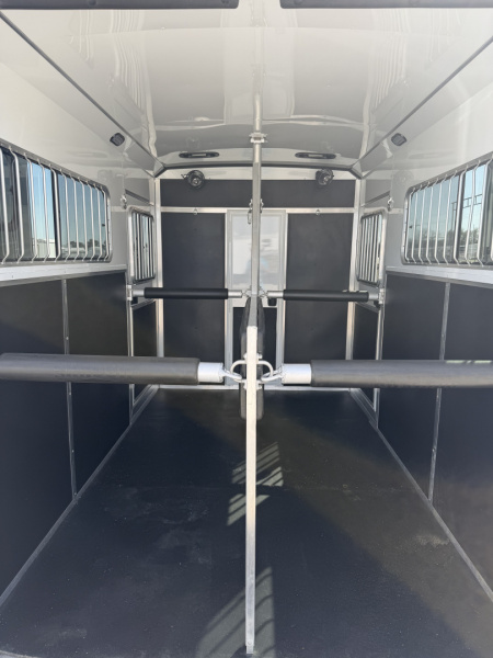 Used 2026 Shadow 2 Horse Gooseneck Straight Load Horse Trailer