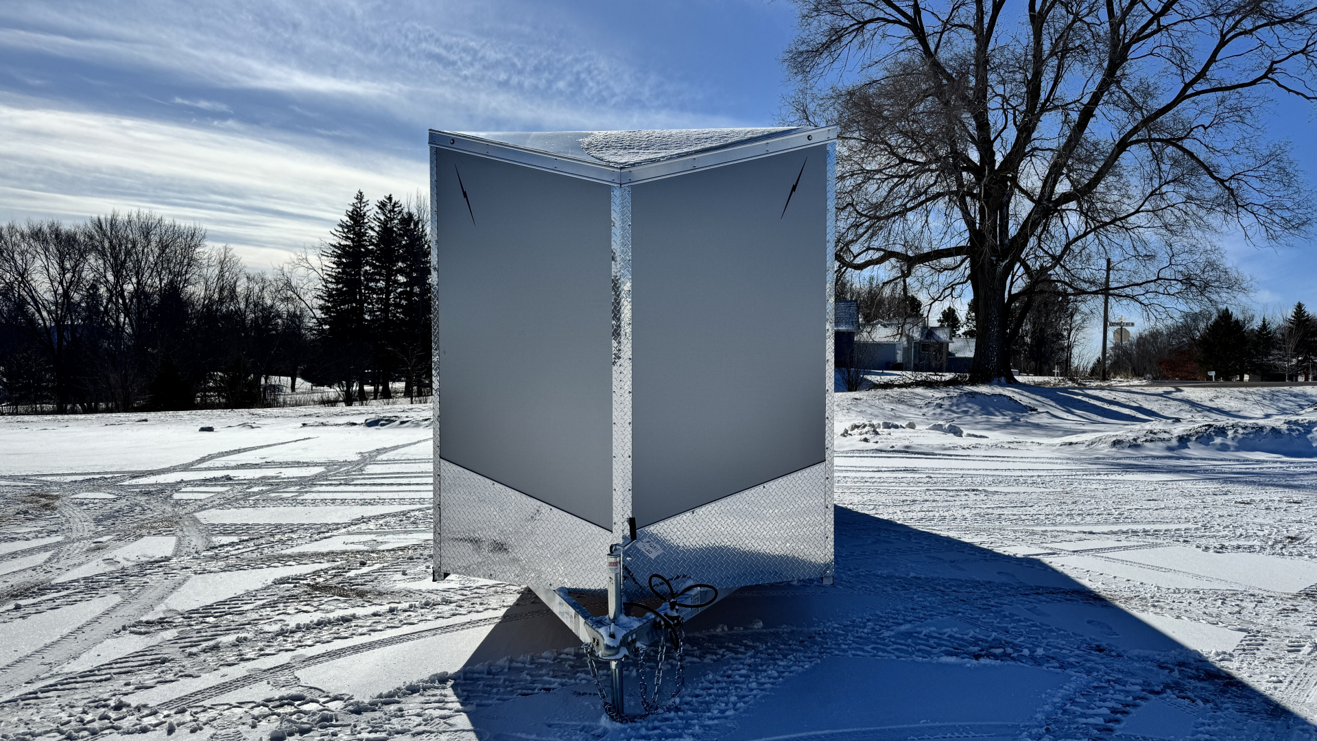 New Lightning 7x20 Aluminum Enclosed Cargo Trailer with Ramp Door!