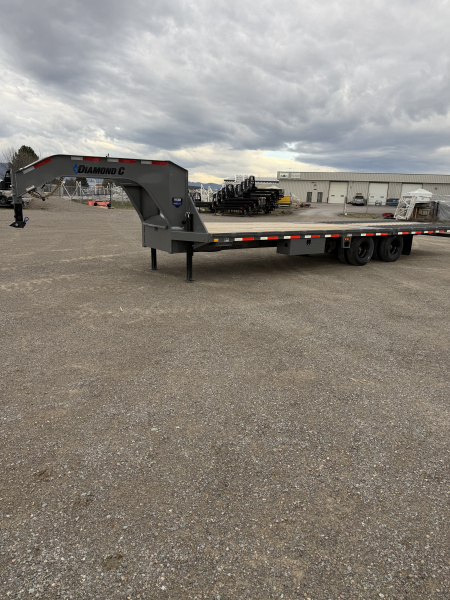 New 2026 Diamond C Trailers FMAX212 30X102HDT Equipment Trailer