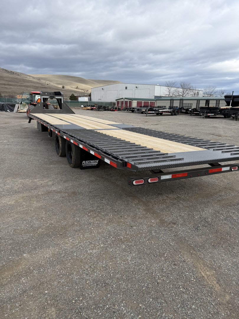 New 2026 Diamond C Trailers FMAX212 35X102HDT Equipment Trailer