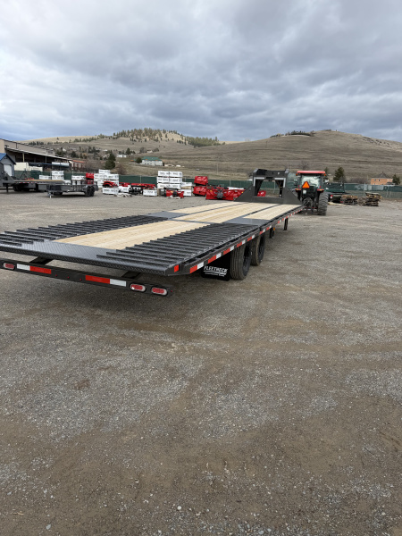New 2026 Diamond C Trailers FMAX212 35X102HDT Equipment Trailer