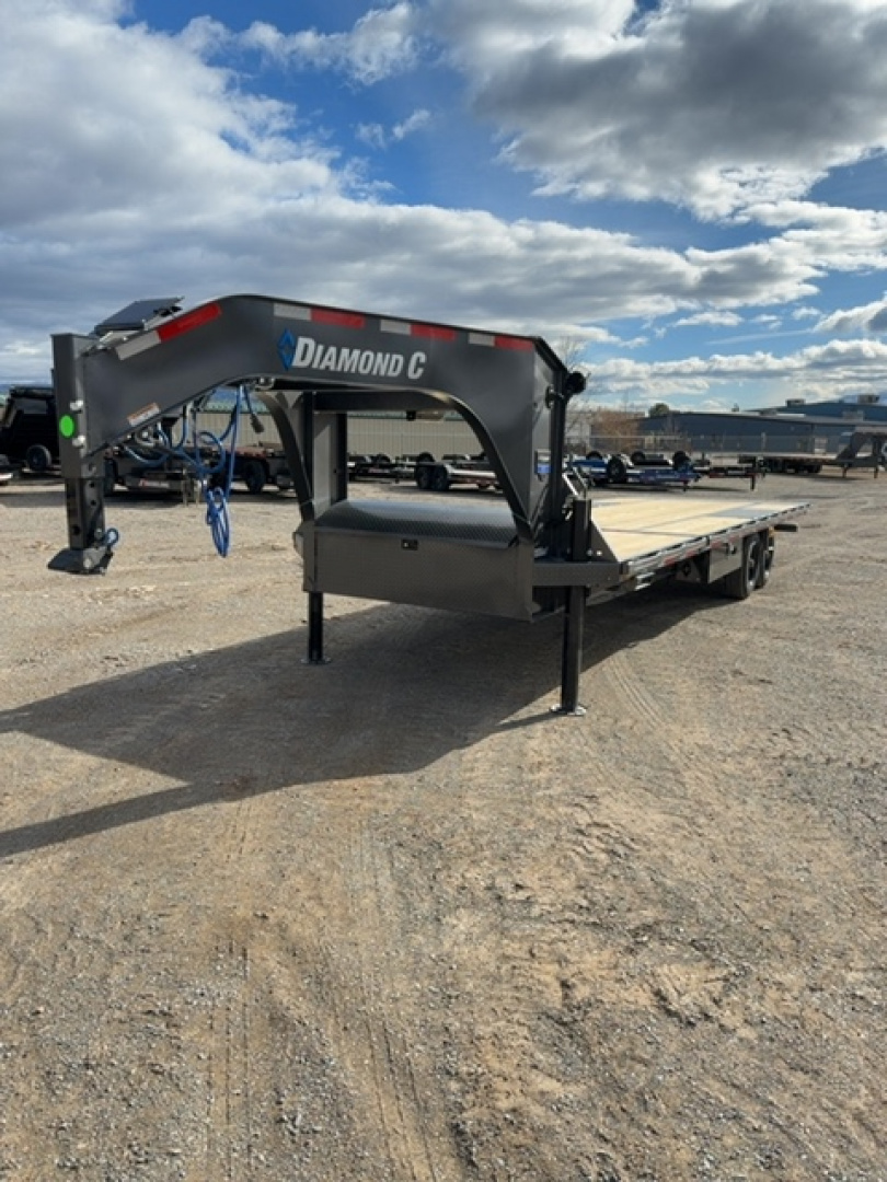 New 2026 Diamond C Trailers DET210-GN 26X102 Deckover Trailer