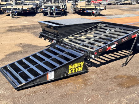 New 2026 Diamond T 8.5-28 Tandem Dual Deckover Pintle Equipment Hauler W/ MAXX Ramps 25.9K GVWR