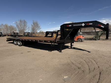 New 2026 Diamond T 8.5-32 Tandem Dual Gooseneck Deckover W/ MAXX Ramps 24K GVWR