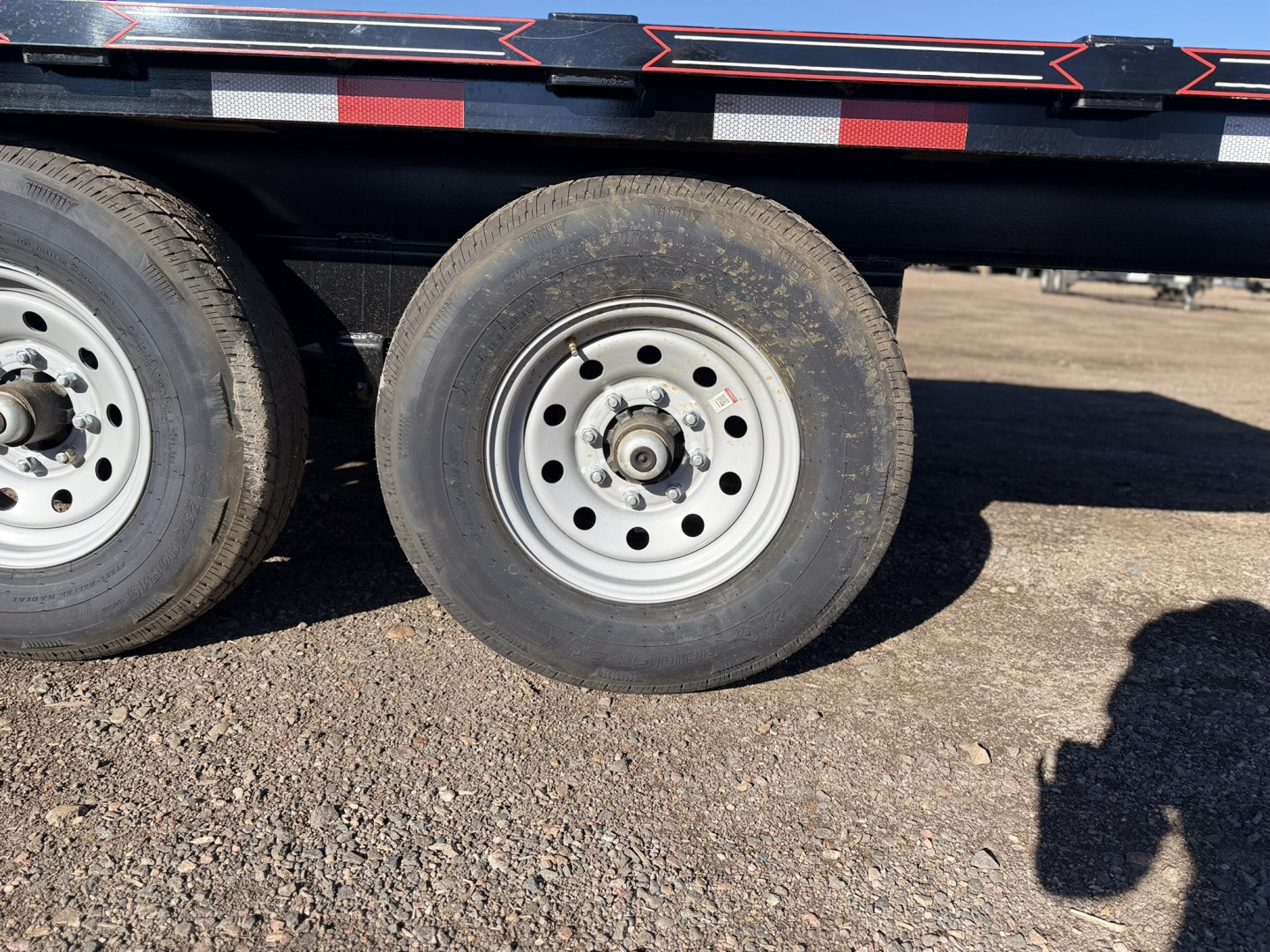 New 2026 Diamond T 8.5-22 Deckover Equipment Hauler 15K GVWR