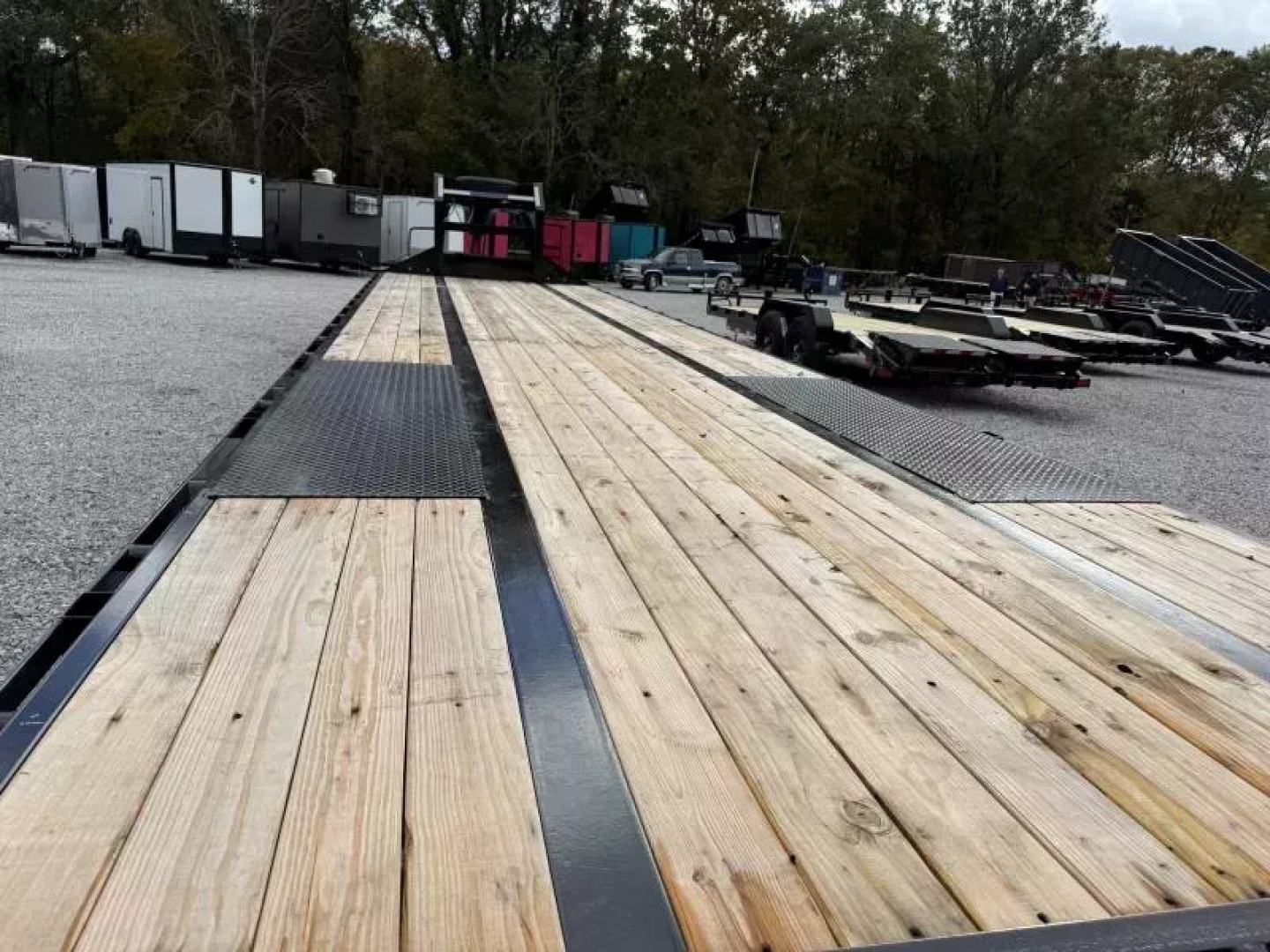 New 2026 PJ Trailers 102X40 GOOSENECK 25K GVWR (MEGA RAMPS) Flatbed Trailer
