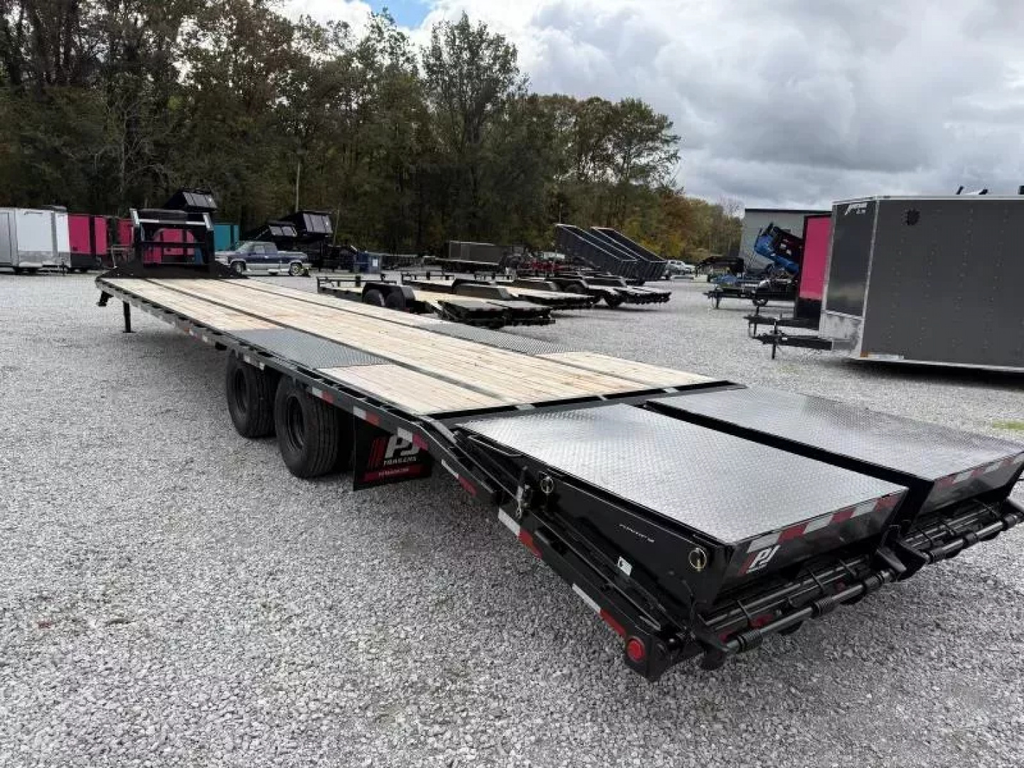 New 2026 PJ Trailers 102X40 GOOSENECK 25K GVWR (MEGA RAMPS) Flatbed Trailer