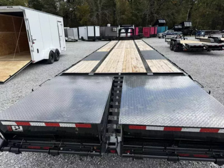 New 2026 PJ Trailers 102X40 GOOSENECK 25K GVWR (MEGA RAMPS) Flatbed Trailer