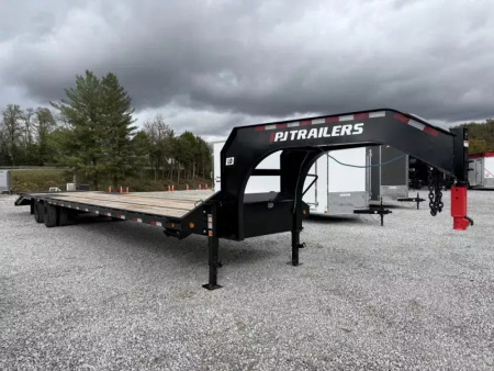 New 2026 PJ Trailers 102X40 GOOSENECK 25K GVWR (MEGA RAMPS) Flatbed Trailer