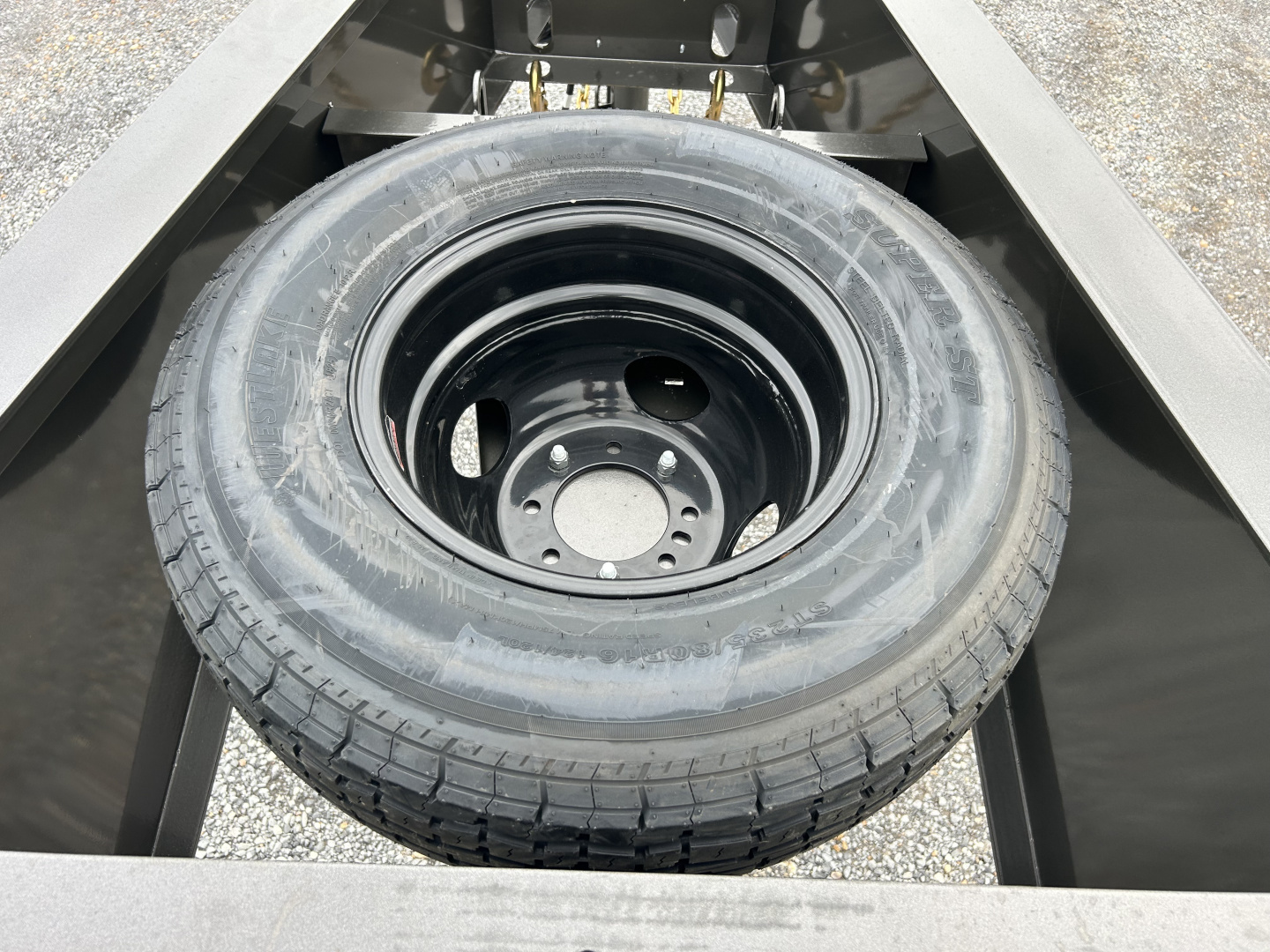 New 2026 MAXXD Gooseneck Flatbed Trailer | 102" x 28' 25K GVWR