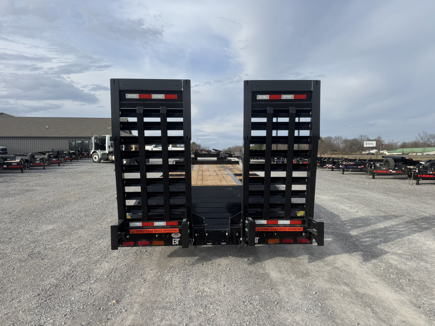 New 2026 Behnke 102"x27' 20 TON Pintle Hitch Tag Trailer *AIR RAMPS*