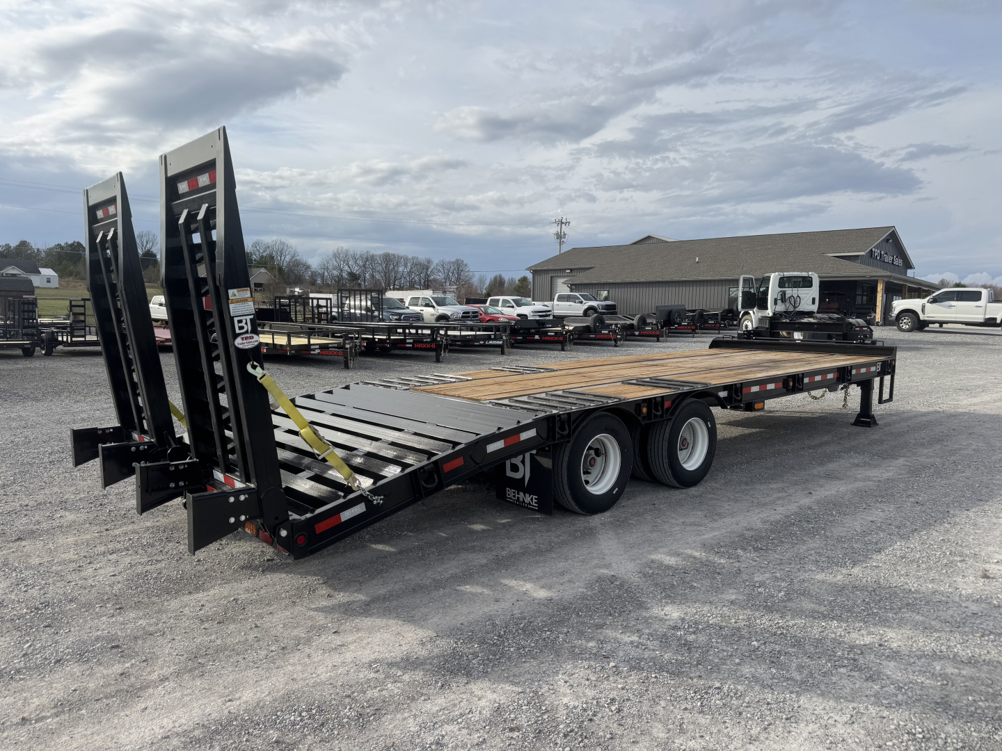New 2026 Behnke 102"x27' 20 TON Pintle Hitch Tag Trailer *AIR RAMPS*