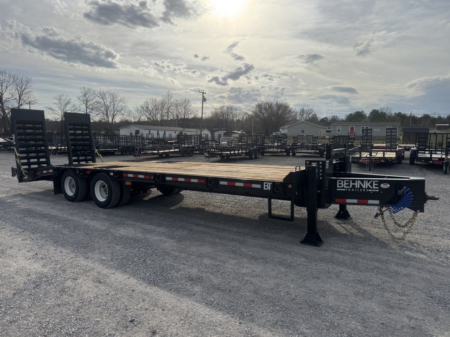 New 2026 Behnke 102"x27' 20 TON Pintle Hitch Tag Trailer *AIR RAMPS*