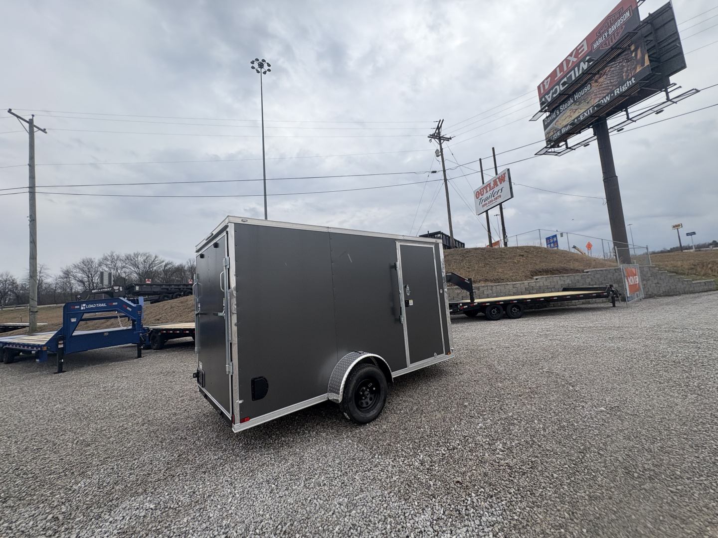 New Outlaw 6x12 2.9K Charcoal W/ E-Track on Walls