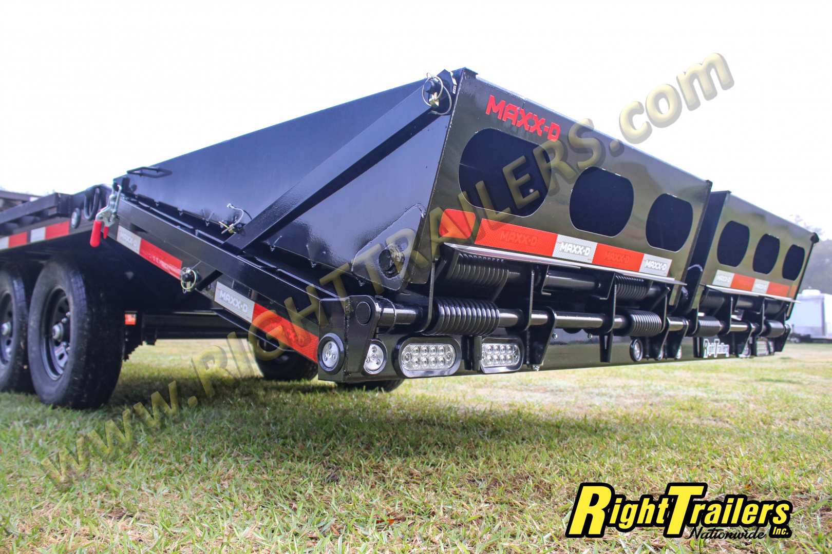 New 2026 8.5X25 MAXX-D GOOSENECK EQUIPMENT TRAILER