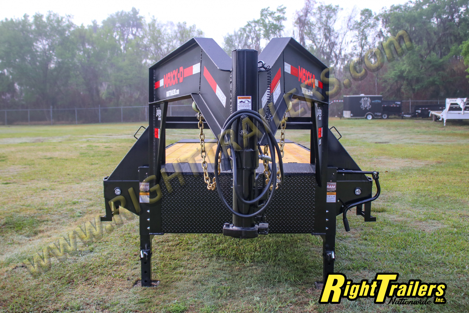 New 2026 8.5X25 MAXX-D GOOSENECK EQUIPMENT TRAILER