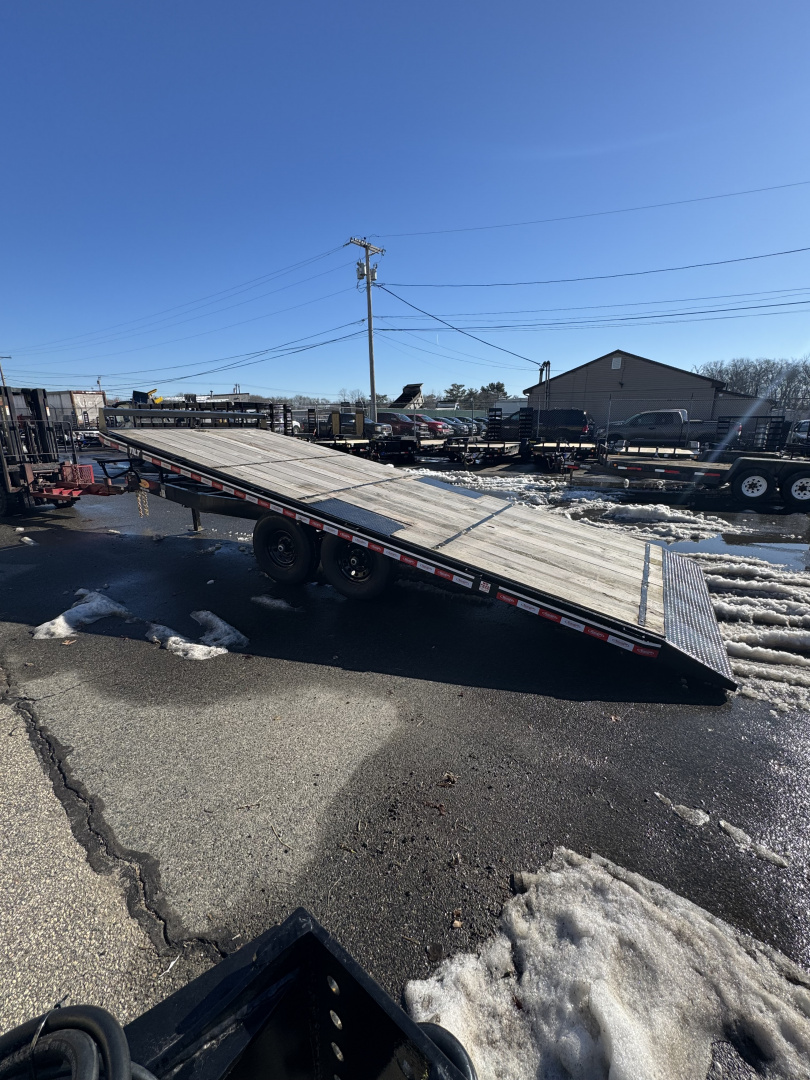 New 2026 Econoline 102"X21' Deckover Tilt Trailer