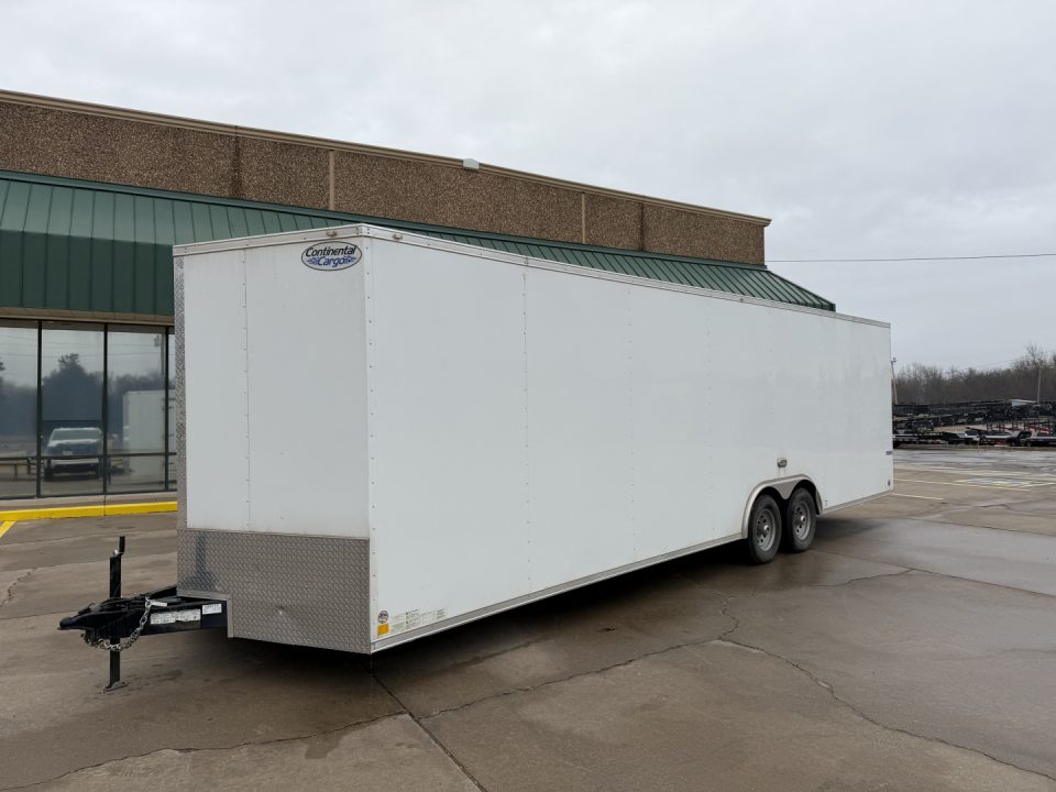 Used #084115 USED 2022 FOREST RIVER TA3 8.5 X 28 TANDEM AXLE 10K ENCLOSED W/ REAR RAMP DOOR