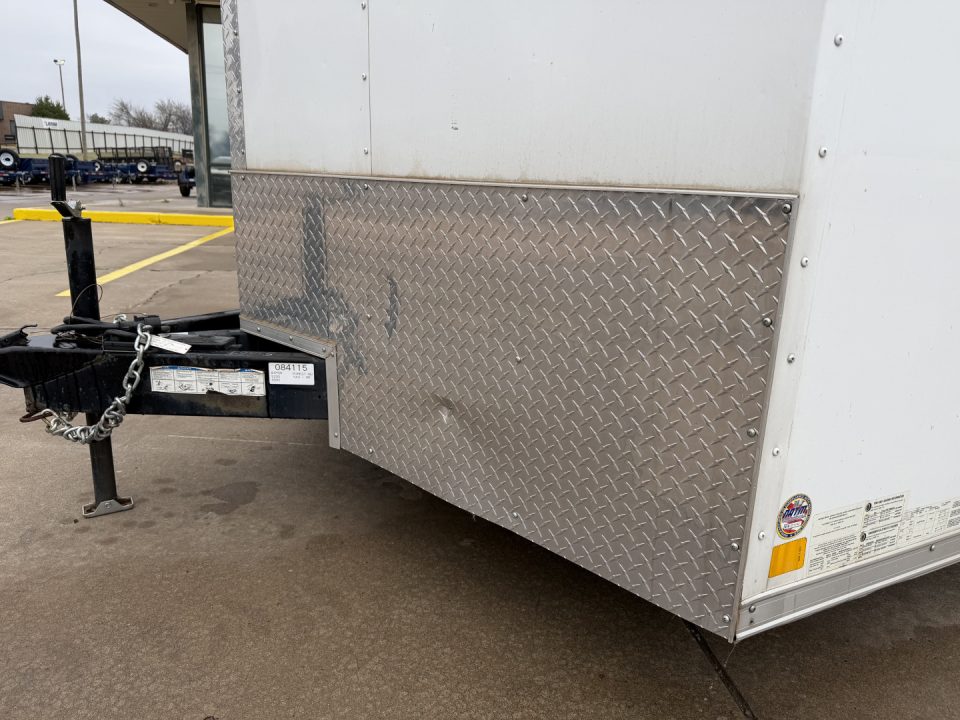 Used #084115 USED 2022 FOREST RIVER TA3 8.5 X 28 TANDEM AXLE 10K ENCLOSED W/ REAR RAMP DOOR