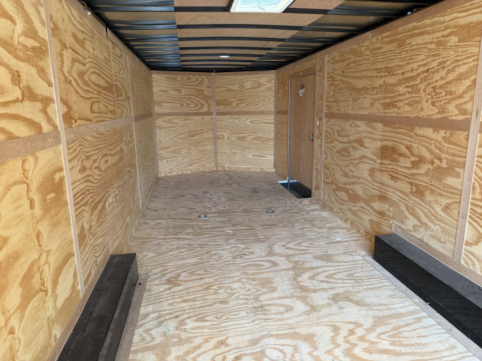 Used #084115 USED 2022 FOREST RIVER TA3 8.5 X 28 TANDEM AXLE 10K ENCLOSED W/ REAR RAMP DOOR